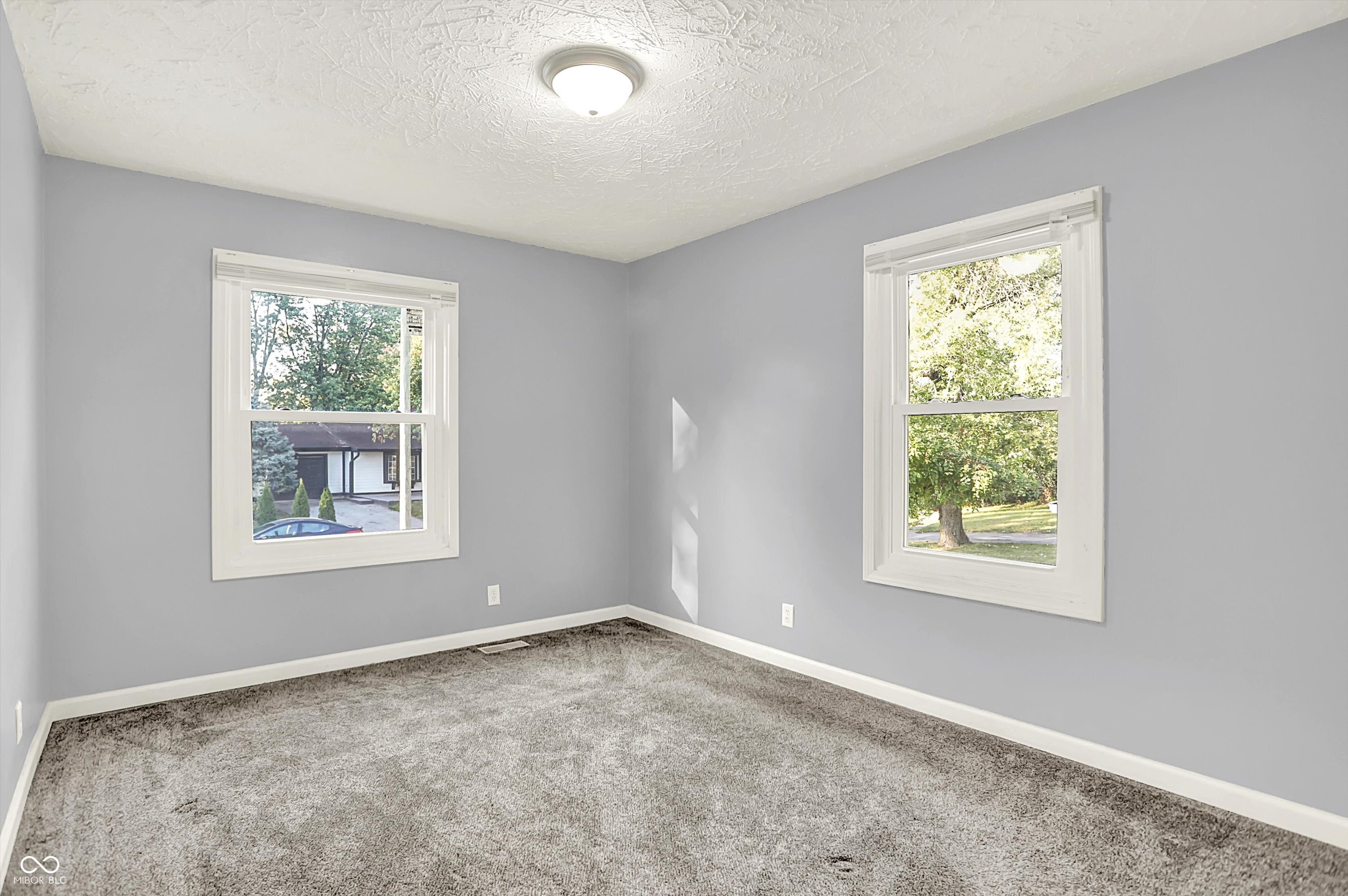 8104 Barry Road Indianapolis, IN 46219 - Photo 16 of 43 Gallery Image 16