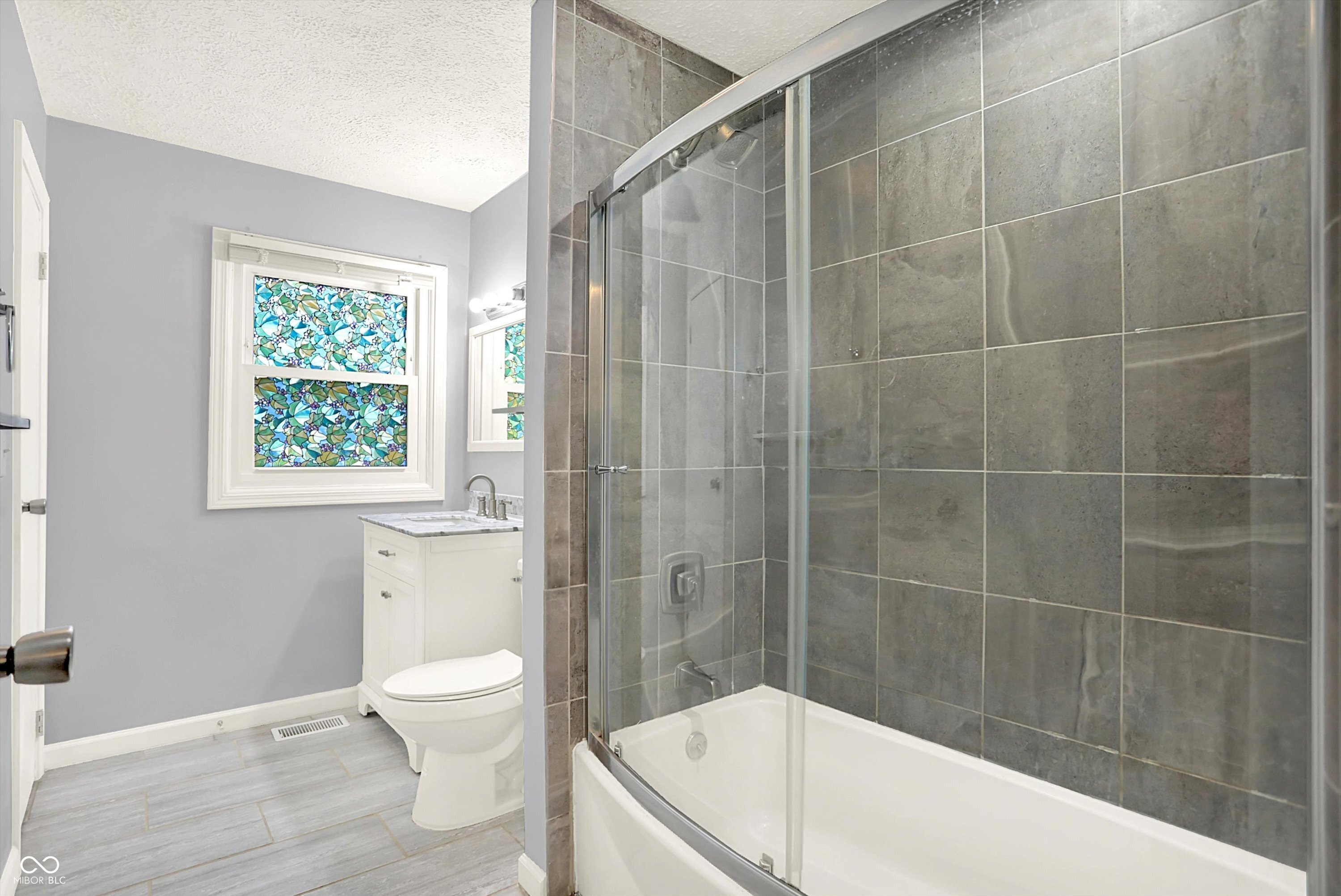 8104 Barry Road Indianapolis, IN 46219 - Photo 23 of 43 Gallery Image 23