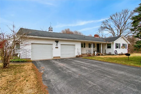 $249,900 | 996 Johnson Road, Palmyra, NY 14522