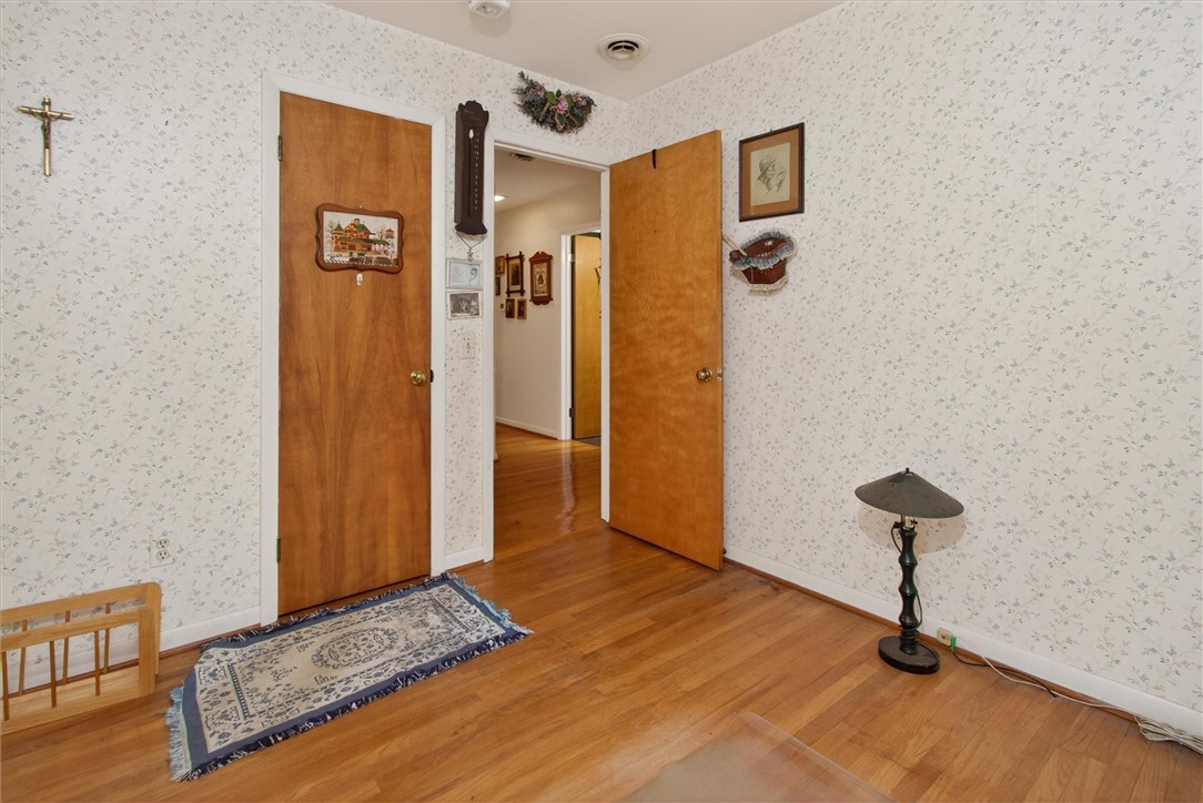 996 Johnson Road Palmyra, NY 14522 - Photo 18 of 41