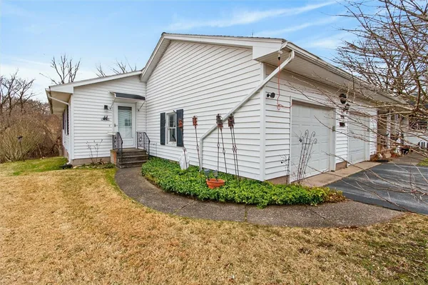 $249,900 | 996 Johnson Road, Palmyra, NY 14522