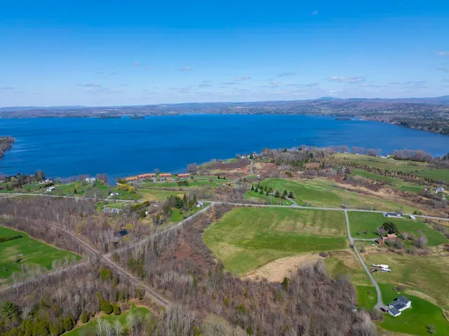 $134,400 | 3003 Lake Road, Newport Town, VT 05857