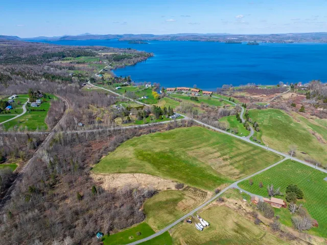$134,400 | 3003 Lake Road, Newport Town, VT 05857