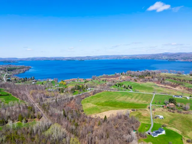 $134,400 | 3003 Lake Road, Newport Town, VT 05857
