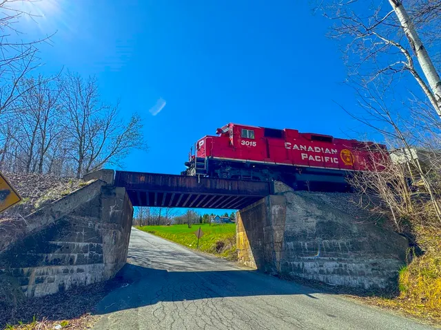 $134,400 | 3003 Lake Road, Newport Town, VT 05857