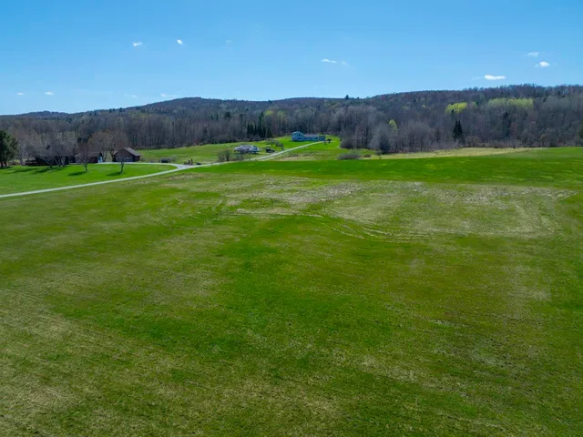 $134,400 | 3003 Lake Road, Newport Town, VT 05857