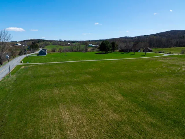 $134,400 | 3003 Lake Road, Newport Town, VT 05857