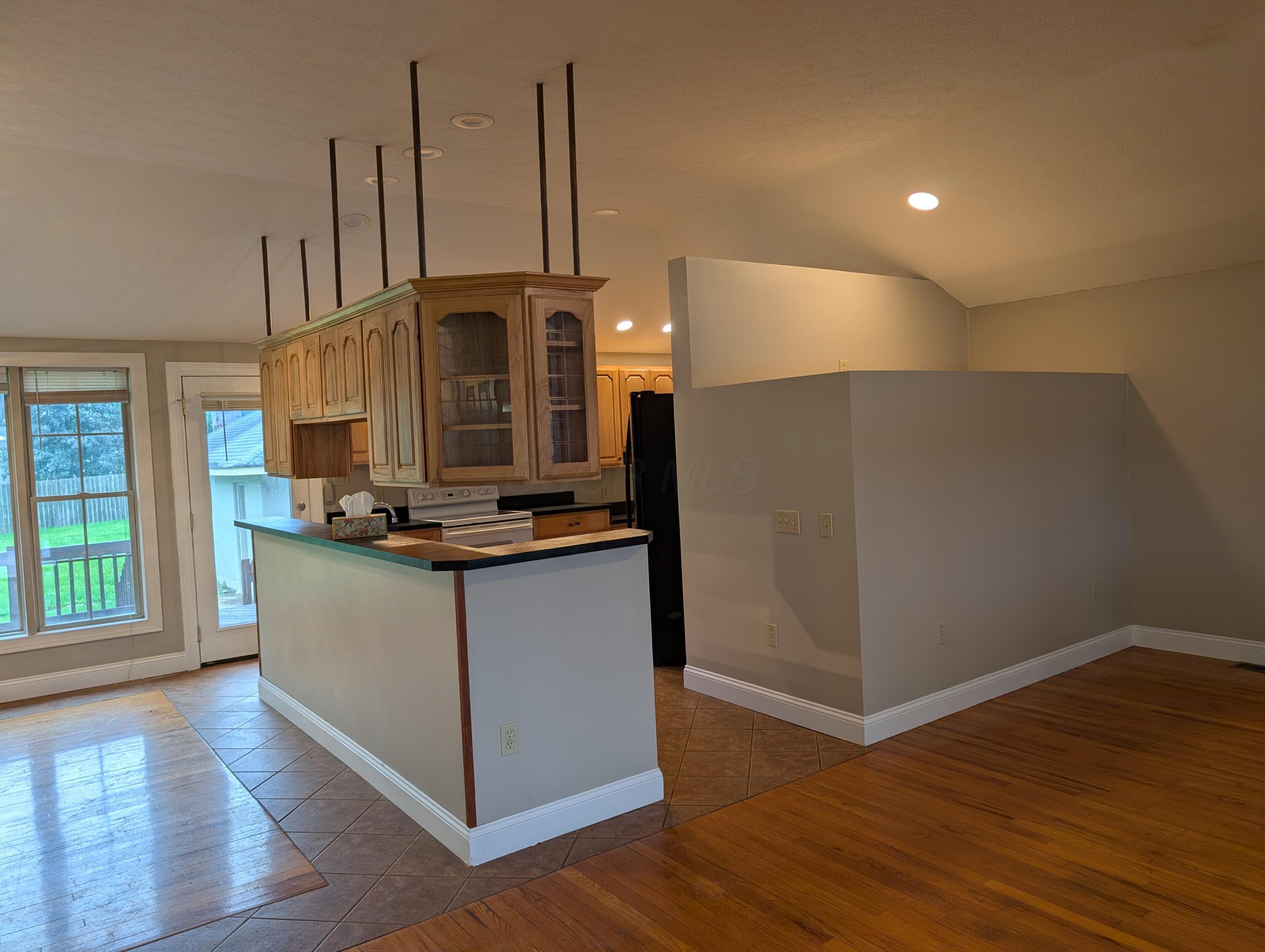 454 Diley Road Pickerington, OH 43147 - Photo 7 of 21 Kitchen
