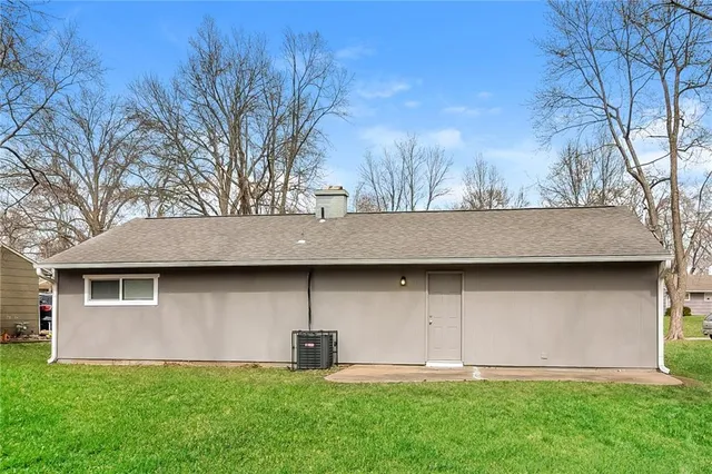 $1,355 | 7105 East 111th Terrace, Kansas City, MO 64134