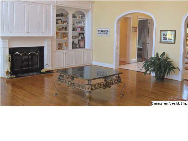 104 Center Street Columbiana, AL 35051 - Photo 4 of 30