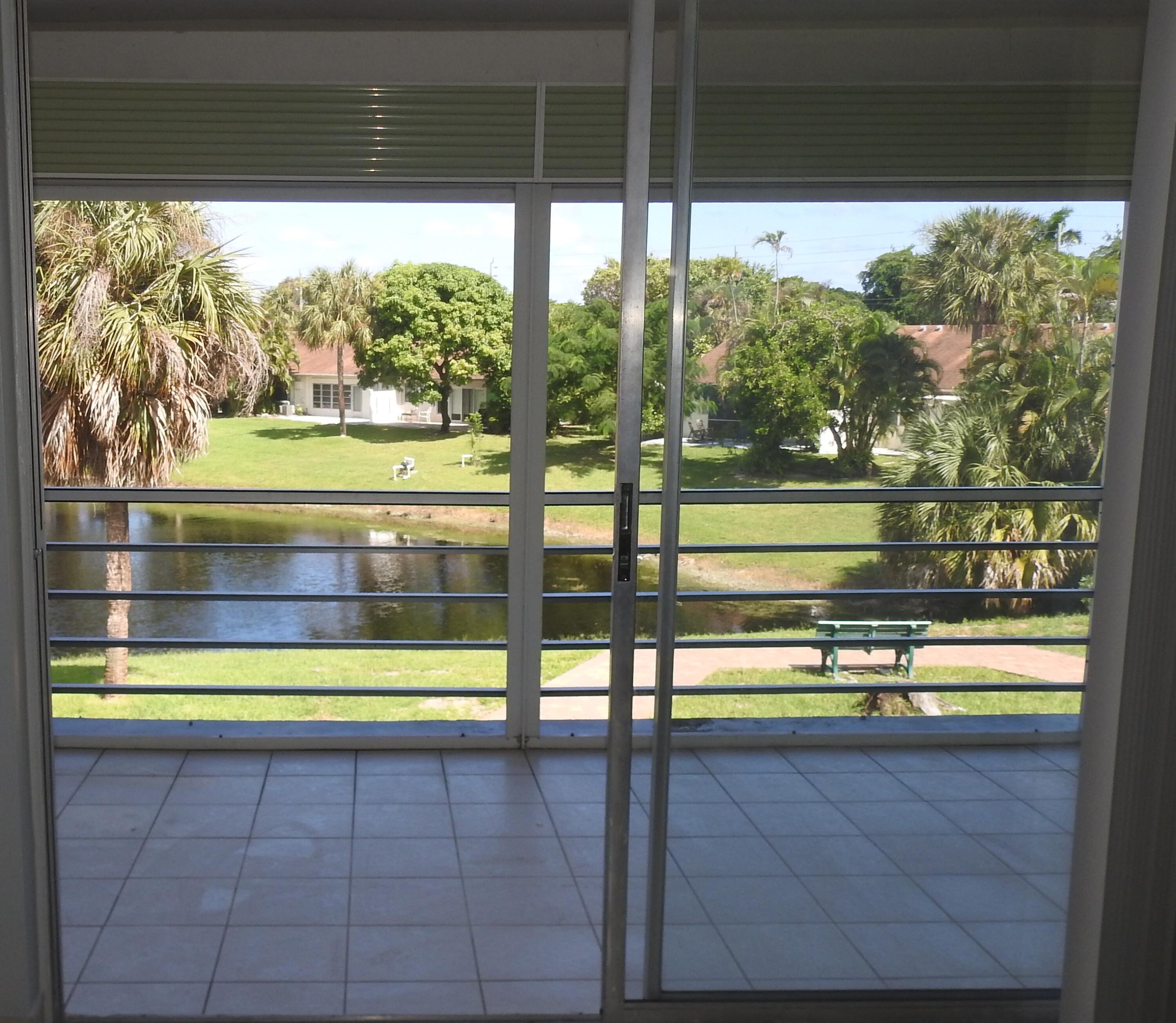 2600 Fiore Way, Unit 210 Delray Beach, FL 33445 - Photo 11 of 38 Patio