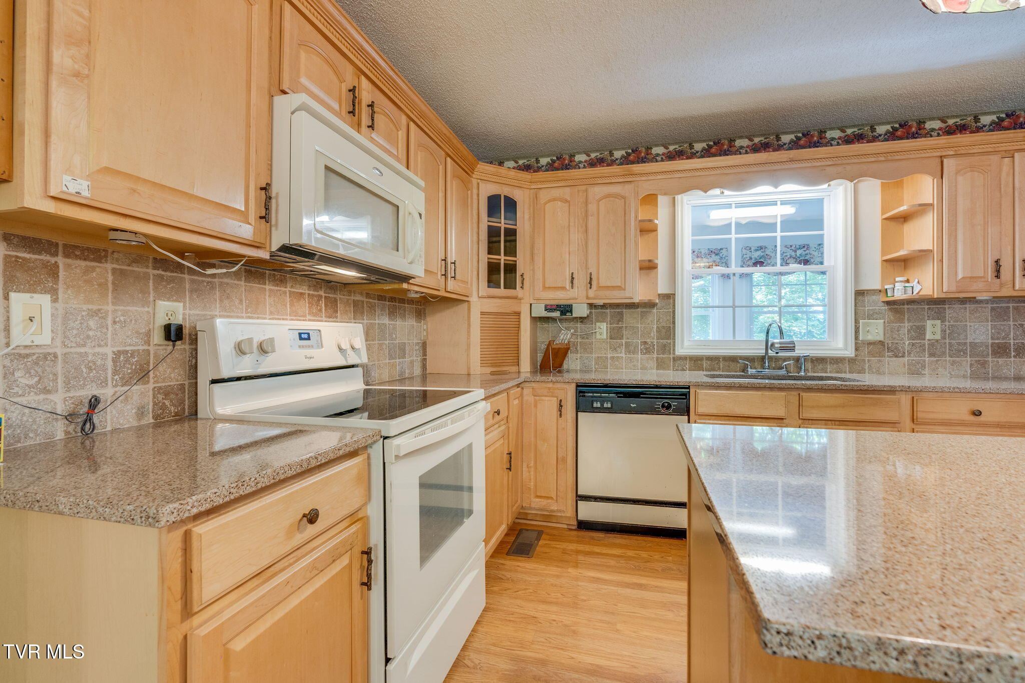 210 Telford Road Telford, TN 37690 - Photo 16 of 76 012