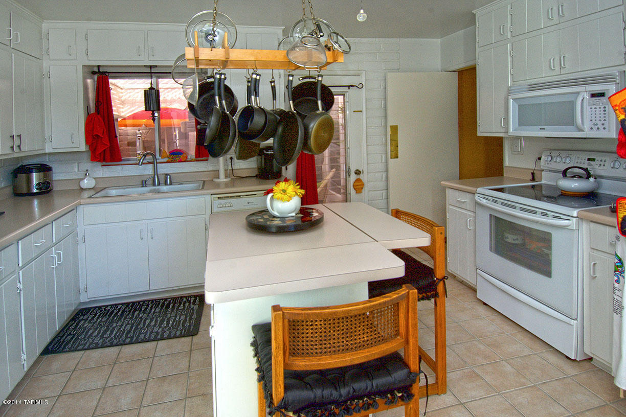 624 West Roller Coaster Road Tucson, AZ 85704 - Photo 7 of 21 Gallery Image 7