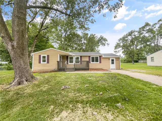 $179,000 | 17244 Montgall Drive, Belton, MO 64012