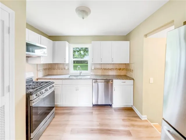 $179,000 | 17244 Montgall Drive, Belton, MO 64012