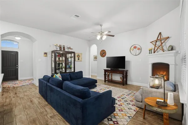 $399,000 | 2824 Bobcat Drive, Melissa, TX 75454