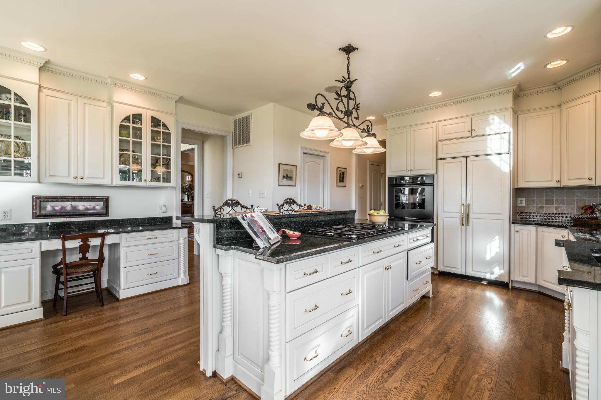 8286 Roxborough Loop Gainesville, VA 20155 - Photo 10 of 30 Kitchen