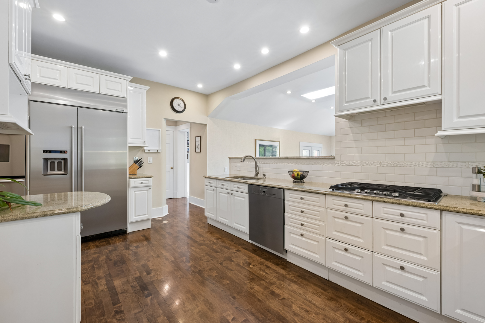 757 Locust Street Winnetka, IL 60093 - Photo 6 of 34