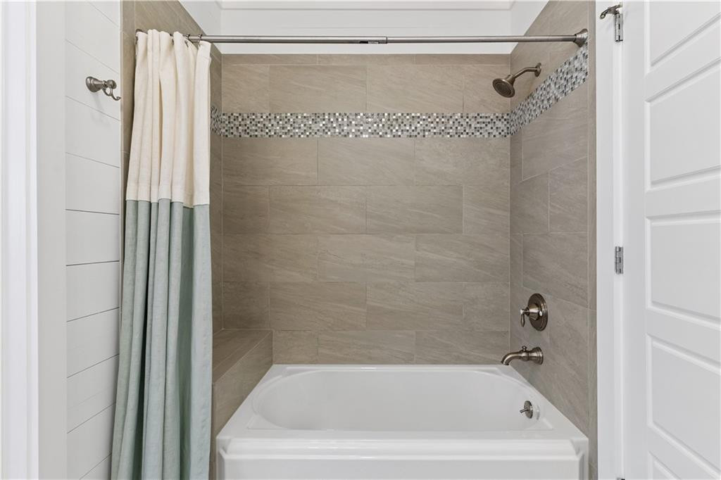 4316 5th Street St. Simons Island, GA 31522 - Photo 36 of 58 Guest bathroom shower