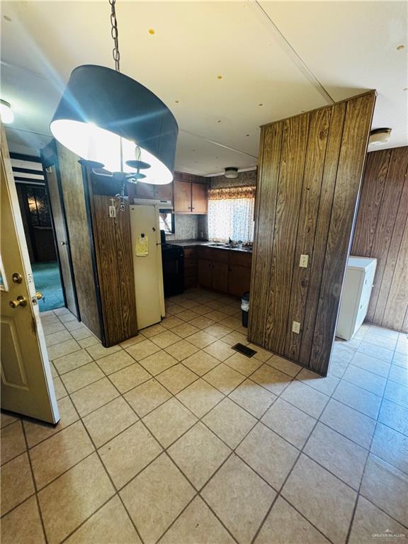 8007 Tex Mex Road Edinburg, TX 78542 - Photo 14 of 24 a view of a storage & utility room