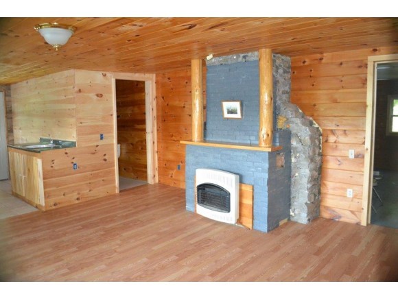122 5 Kezar Ponds Road Stoneham, ME 04231 - Photo 8 of 36 Gallery Image 8