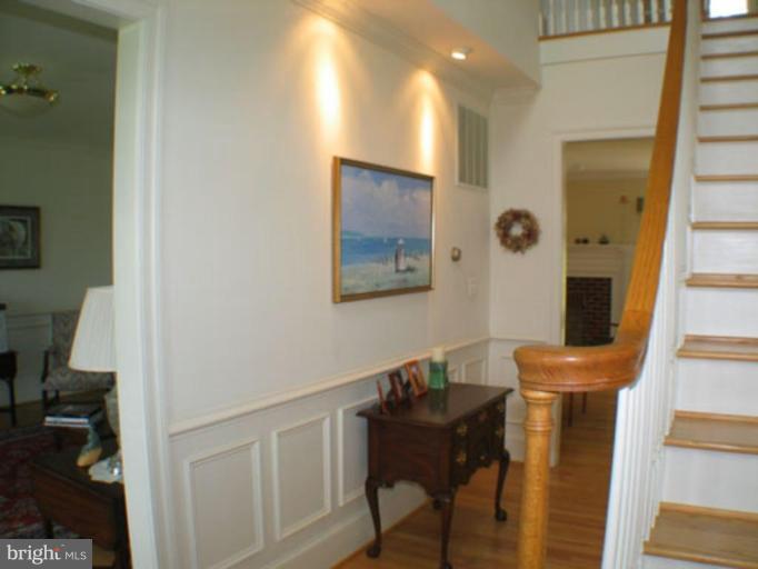 17615 Dry Mill Road Leesburg, VA 20175 - Photo 3 of 30 2 Story Foyer