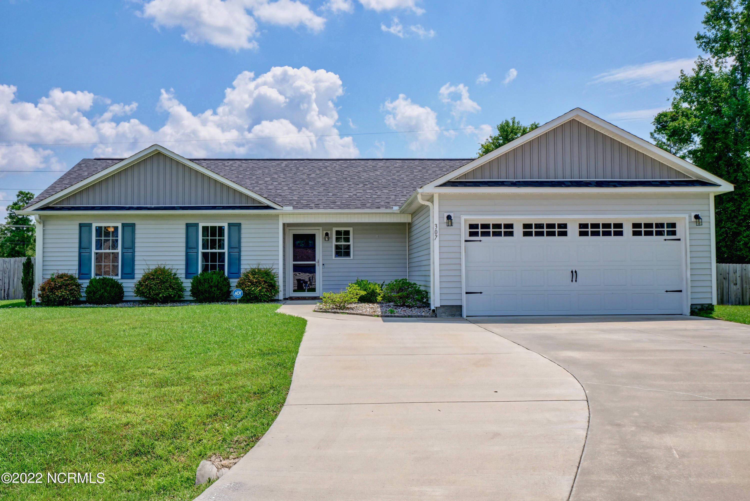 307 South Windy Ridge Road Hubert, NC 28539 - Photo 2 of 31 002_p8766292_3_4_5_6_7_8