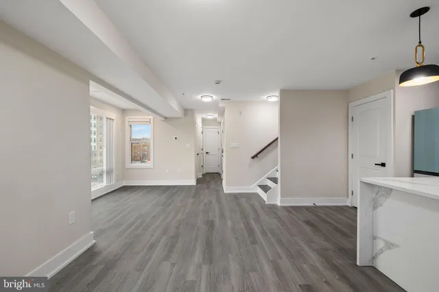 $2,800 | 3517 14th Street Northwest, Unit 302, Washington, DC 20010