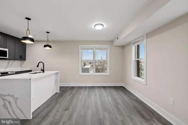 $2,800 | 3517 14th Street Northwest, Unit 302, Washington, DC 20010