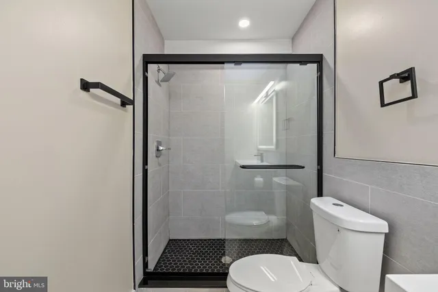 $2,800 | 3517 14th Street Northwest, Unit 302, Washington, DC 20010