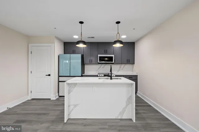 $2,800 | 3517 14th Street Northwest, Unit 302, Washington, DC 20010