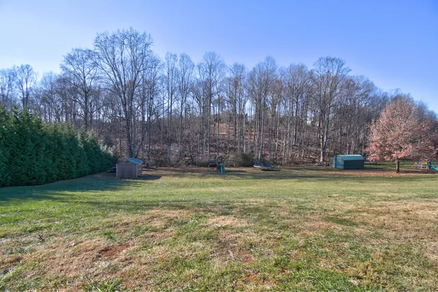 $389,500 | 1367 Virginia Woods Drive, Moneta, VA 24121