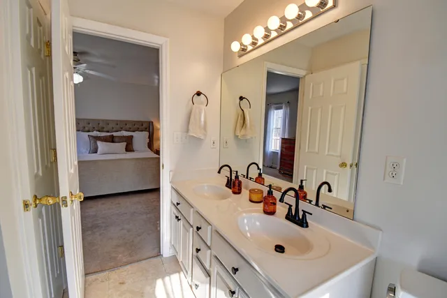 $389,500 | 1367 Virginia Woods Drive, Moneta, VA 24121