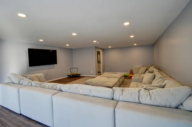 $389,500 | 1367 Virginia Woods Drive, Moneta, VA 24121