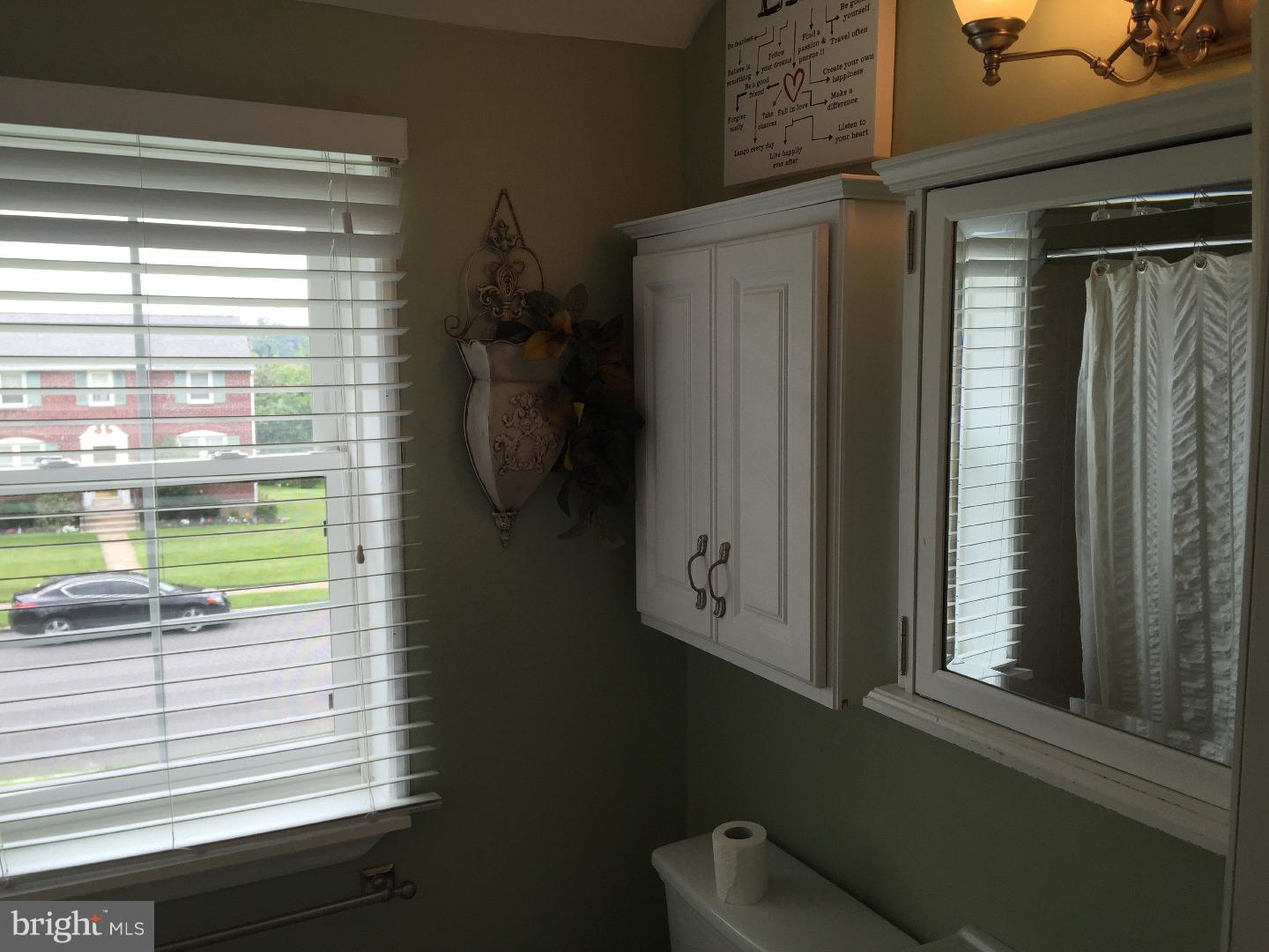 329 Gibbons Road Springfield, PA 19064 - Photo 18 of 21