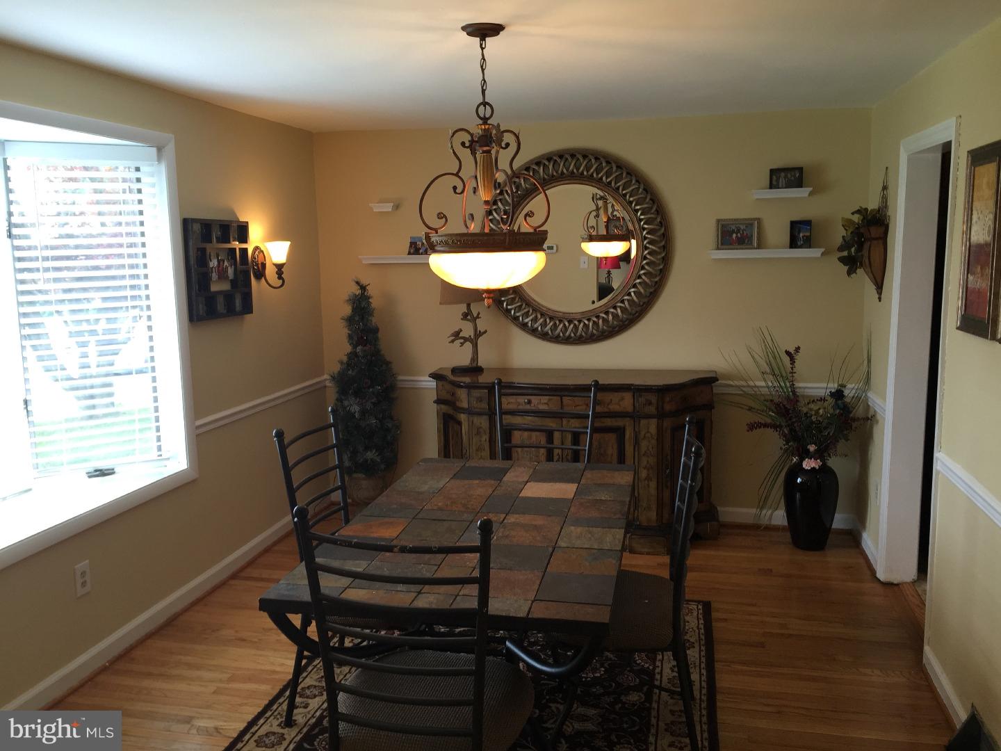 329 Gibbons Road Springfield, PA 19064 - Photo 4 of 21