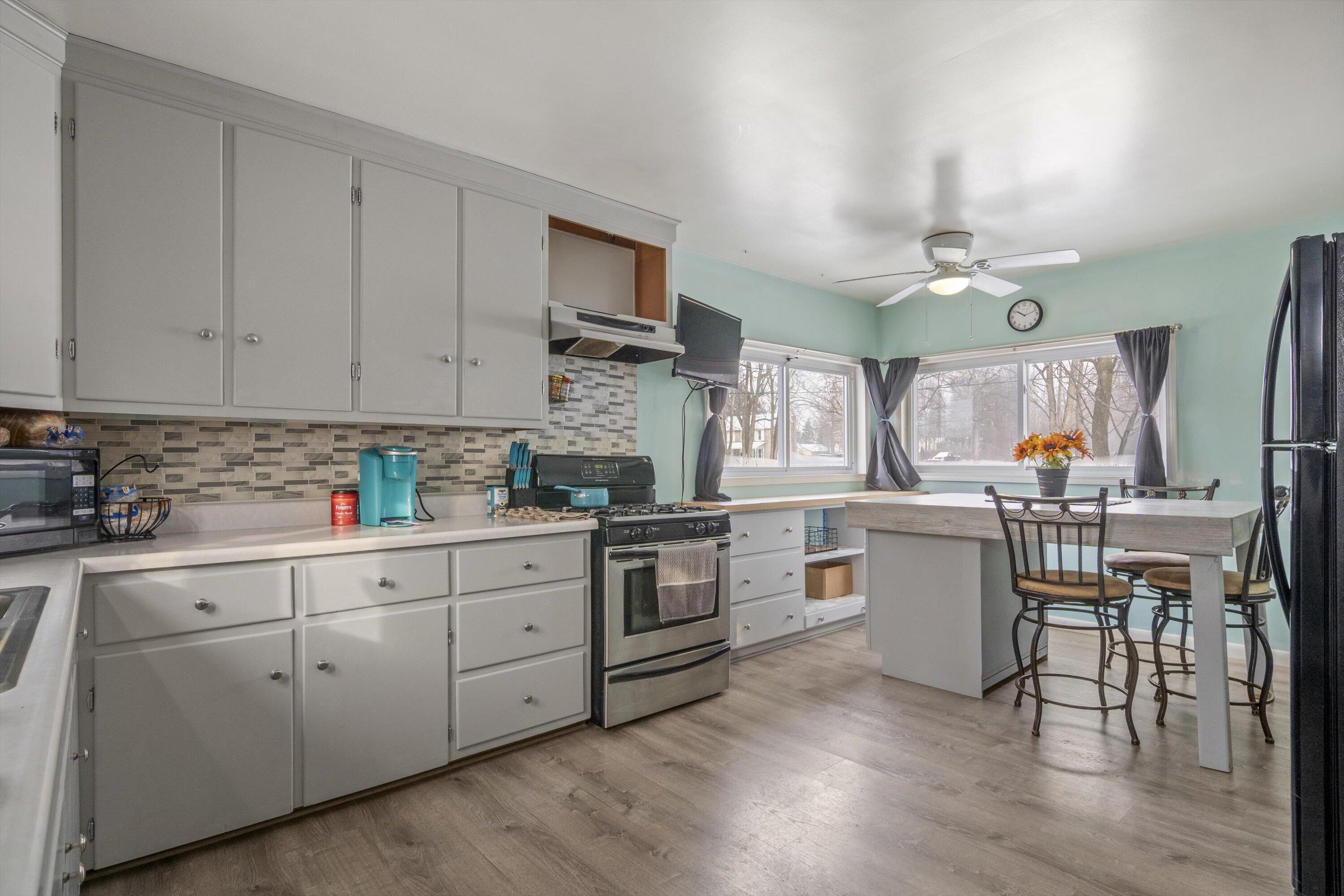 36915 Sibley Road New Boston, MI 48164 - Photo 11 of 47 20-DSC05128