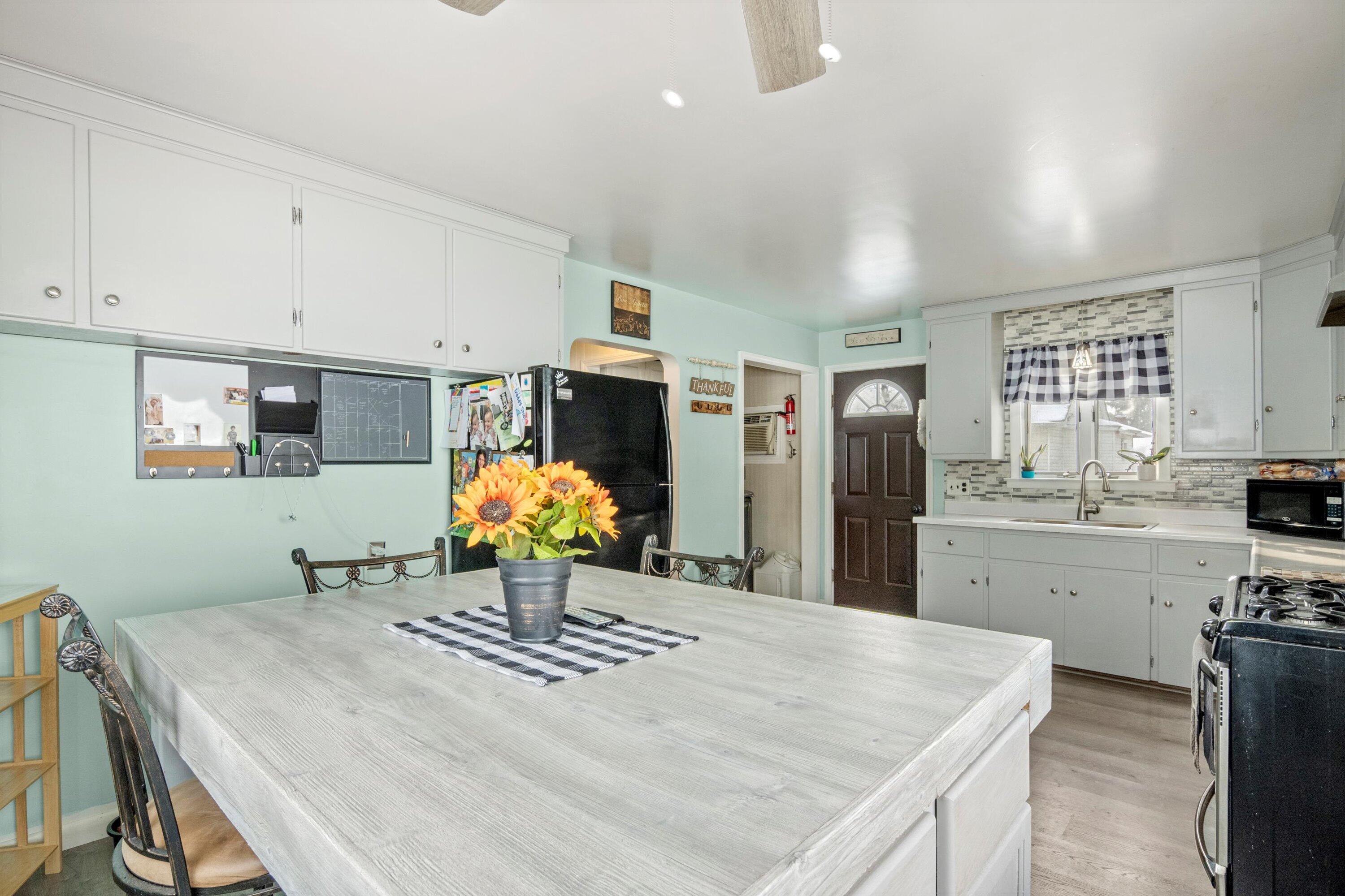 36915 Sibley Road New Boston, MI 48164 - Photo 14 of 47 24-DSC05148