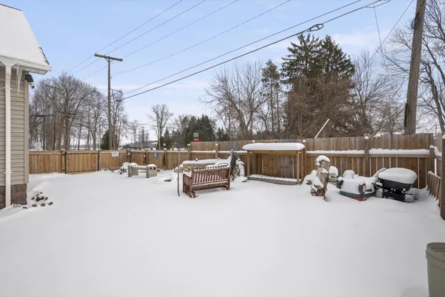 $240,000 | 36915 Sibley Road, New Boston, MI 48164