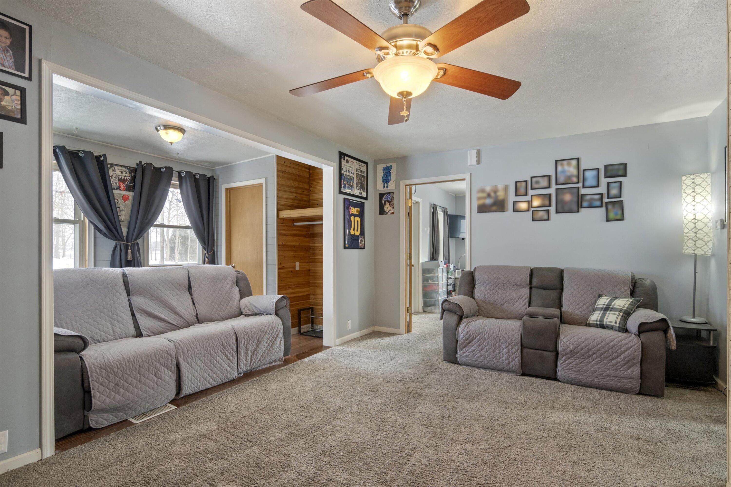 36915 Sibley Road New Boston, MI 48164 - Photo 6 of 47 09-DSC05268