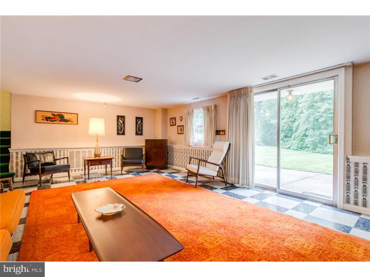 2306 Riverton Road Cinnaminson, NJ 08077 - Photo 12 of 25 Family Room
