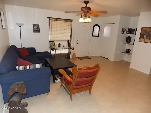 1340 North Recker Road, Unit 121 Mesa, AZ 85205 - Photo 5 of 15 Great Room 1