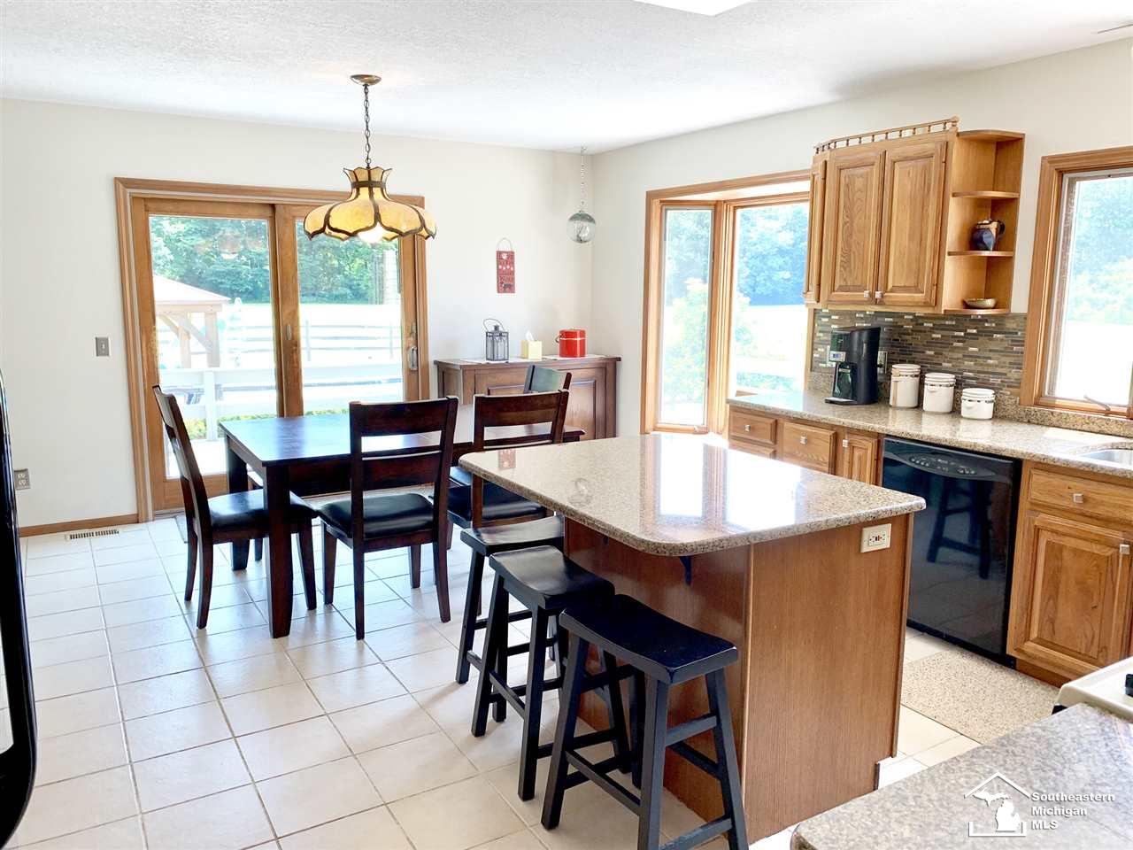 8000 Douglas Road Lambertville, MI 48144 - Photo 15 of 37