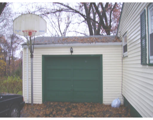 24 Buttaro Road Woburn, MA 01801 - Photo 3 of 12 Gallery Image 3