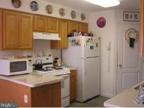 146 Sextant Road Manahawkin, NJ 08050 - Photo 3 of 7