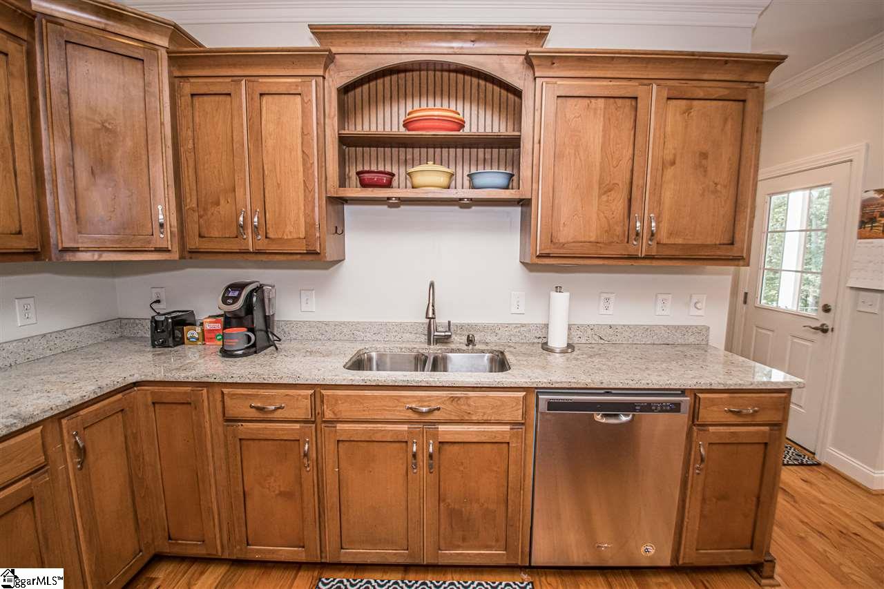 112 Hillandale Road Liberty, SC 29657 - Photo 13 of 35
