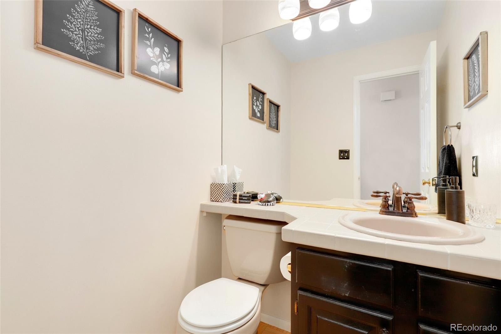 8991 Sunset Ridge Court Highlands Ranch, CO 80126 - Photo 30 of 39 Gallery Image 30