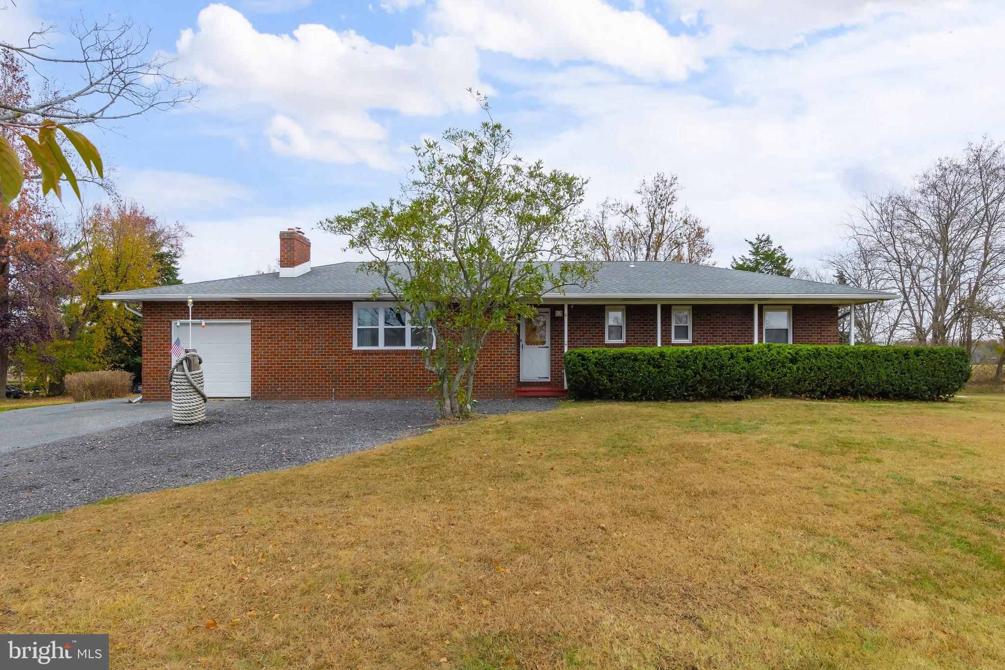 546 Tomlin Road Gibbstown, NJ 08027 - Photo 1 of 23