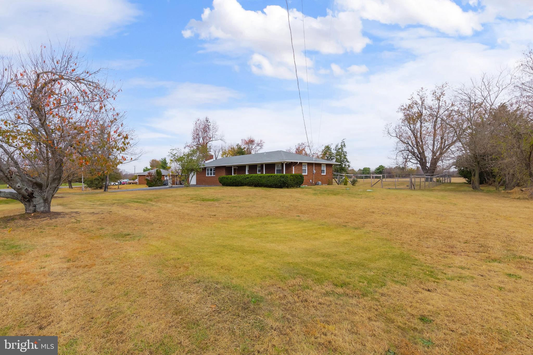 546 Tomlin Road Gibbstown, NJ 08027 - Photo 3 of 23