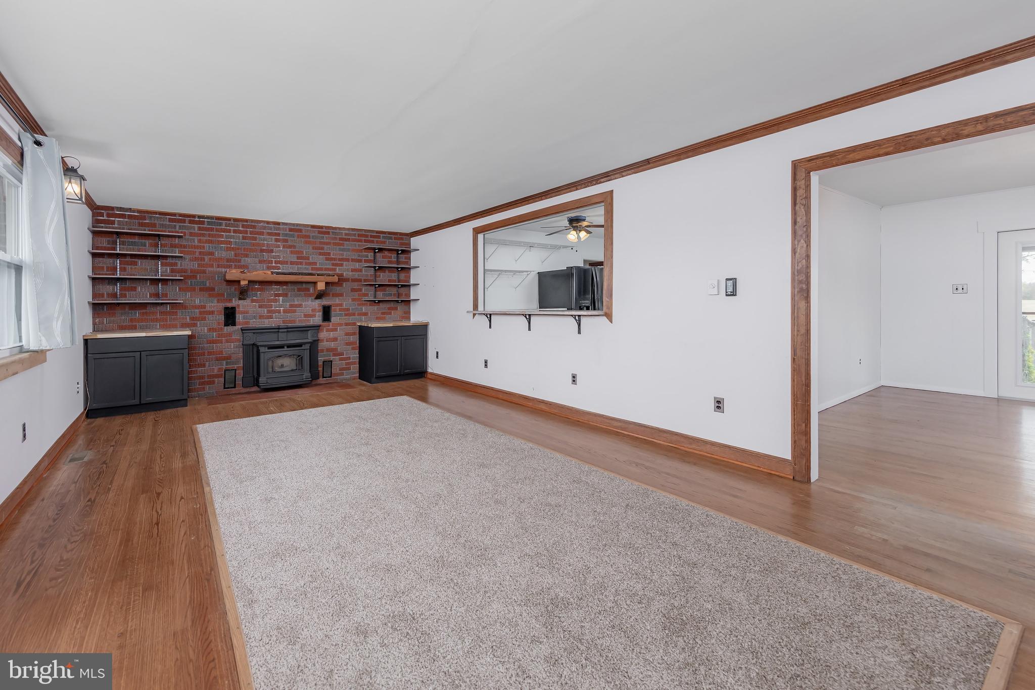 546 Tomlin Road Gibbstown, NJ 08027 - Photo 5 of 23